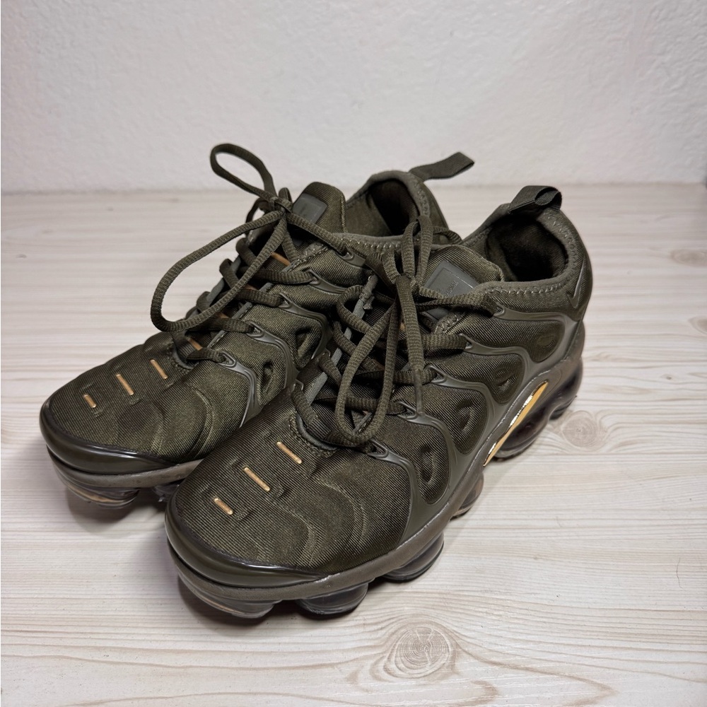 Nike Air VaporMax Plus Cargo Khaki men’s 6-women’s 7.5